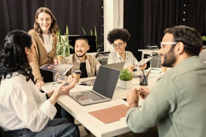 Corporate Culture: How to Build a Positive Workplace