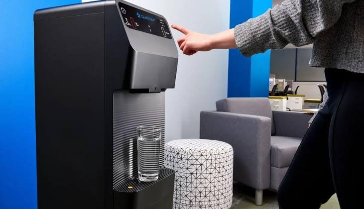 Choosing the Right Water Filtration Setup for a Busy Workplace